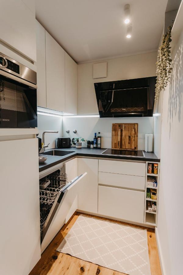 Traber Apartments Im Herzen Leipzigs Balkon Parkplatz 外观 照片