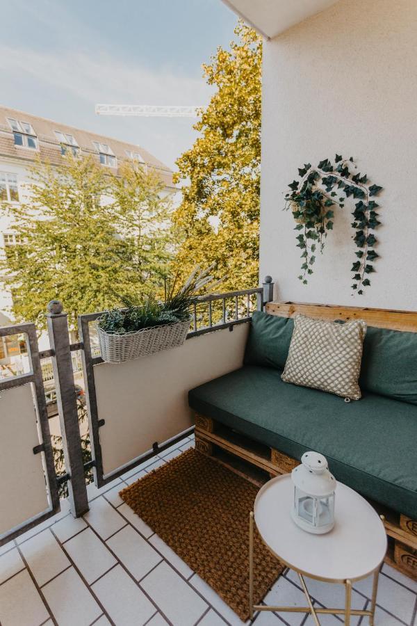 Traber Apartments Im Herzen Leipzigs Balkon Parkplatz 外观 照片