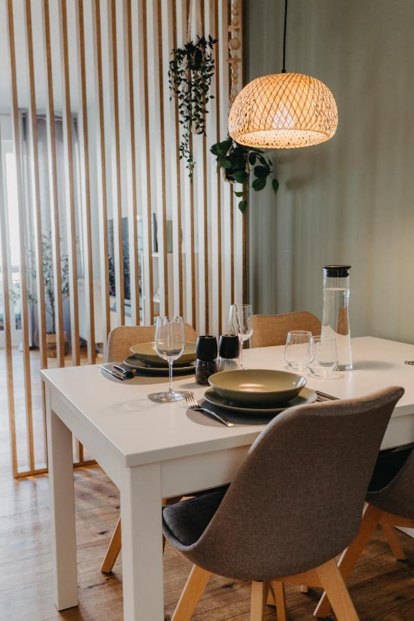 Traber Apartments Im Herzen Leipzigs Balkon Parkplatz 外观 照片